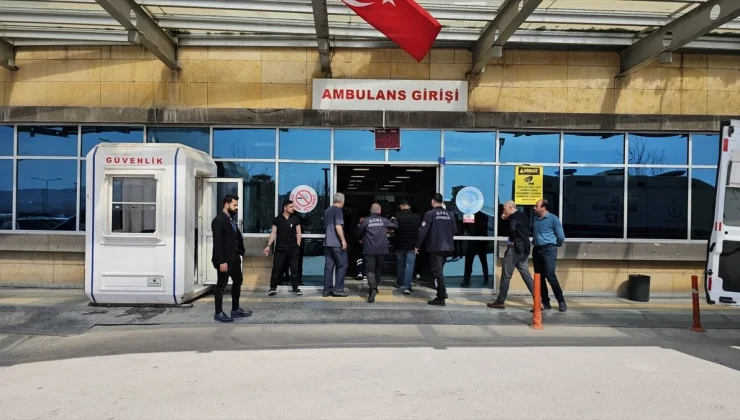 Çorum’da Yan Bakma Nedeniyle Kavga: 17 Yaşındaki Genç Bıçakla Yaralandı