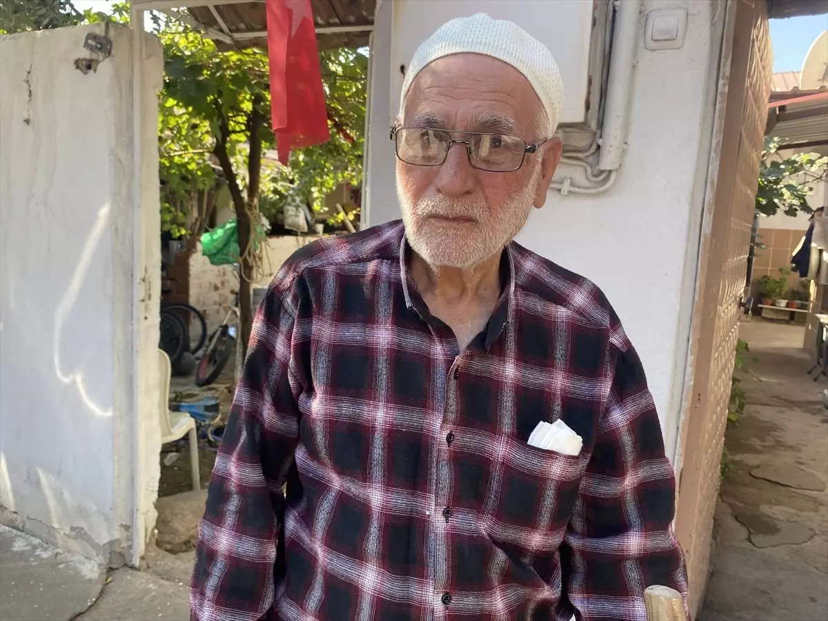 Cami imamına tabureli saldırı