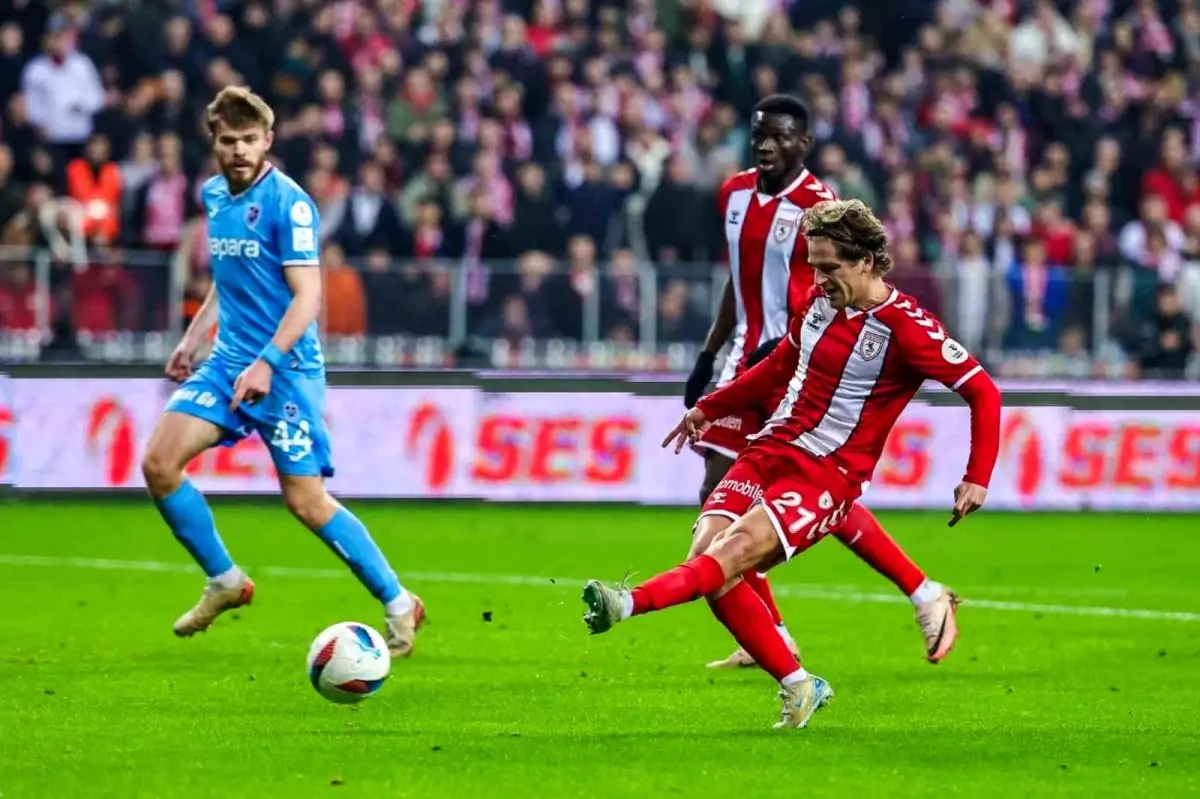 Samsunspor, Trabzonspor’u Yendi