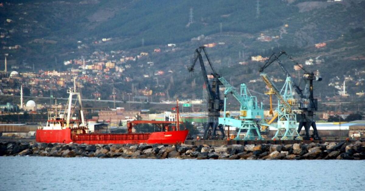 Suriye’deki yeni yönetim Tartus Limanı’nın işletmesini alan Rus şirketin anlaşmasını iptal etti
